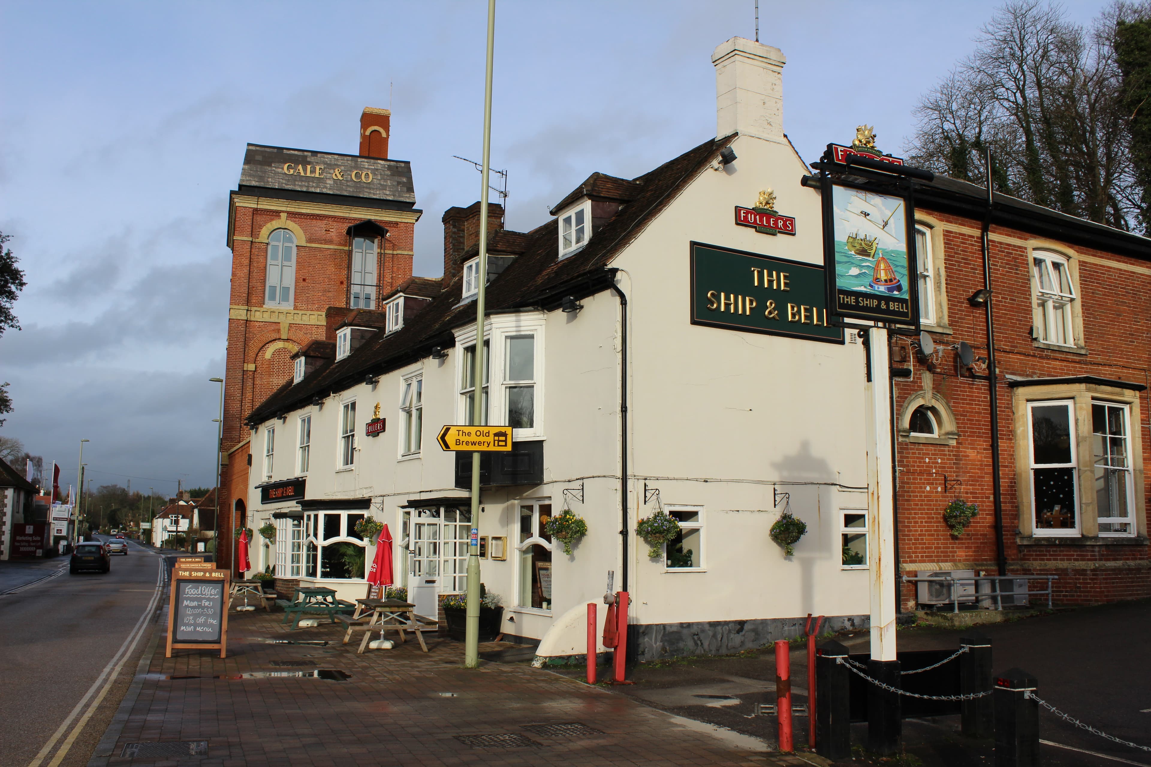 The Ship and Bell, a traditional pub in Horndean